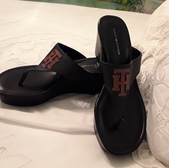 tommy hilfiger flip flops ladies sale